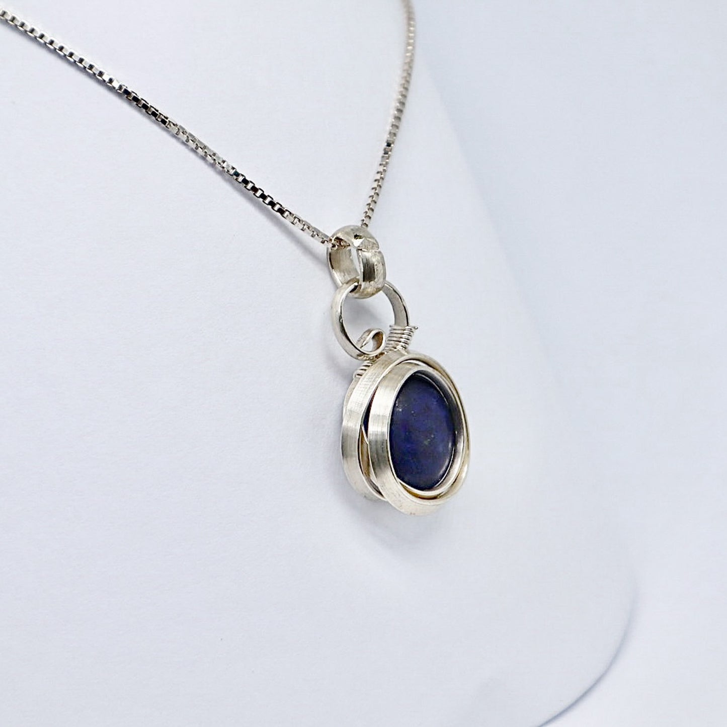 Gala Silver Lapis Lazuli Necklace