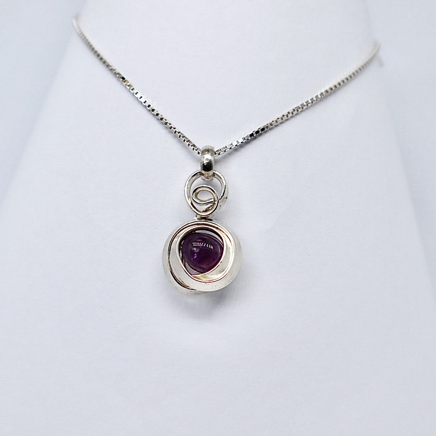 Gala Silver Amethyst Necklace