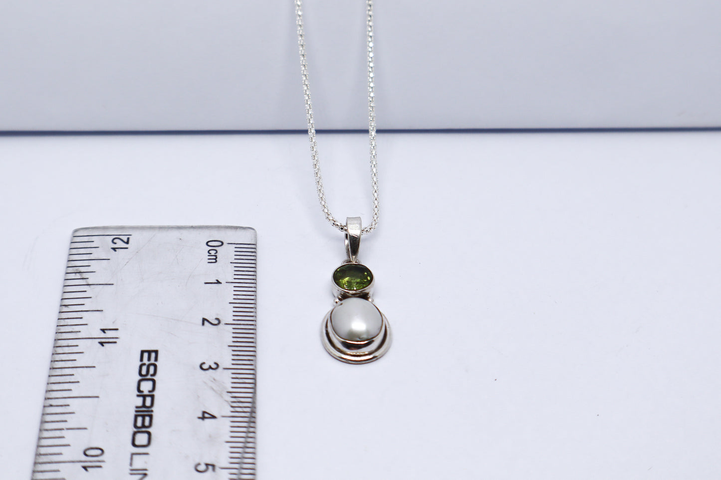 Perle and Peridot Sterling Silver Necklace