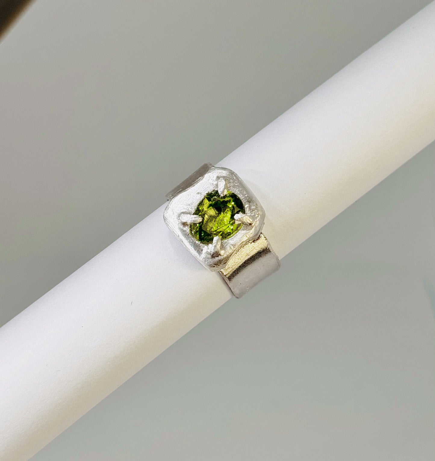 Cosmic Peridot Ring 9.99 Silver