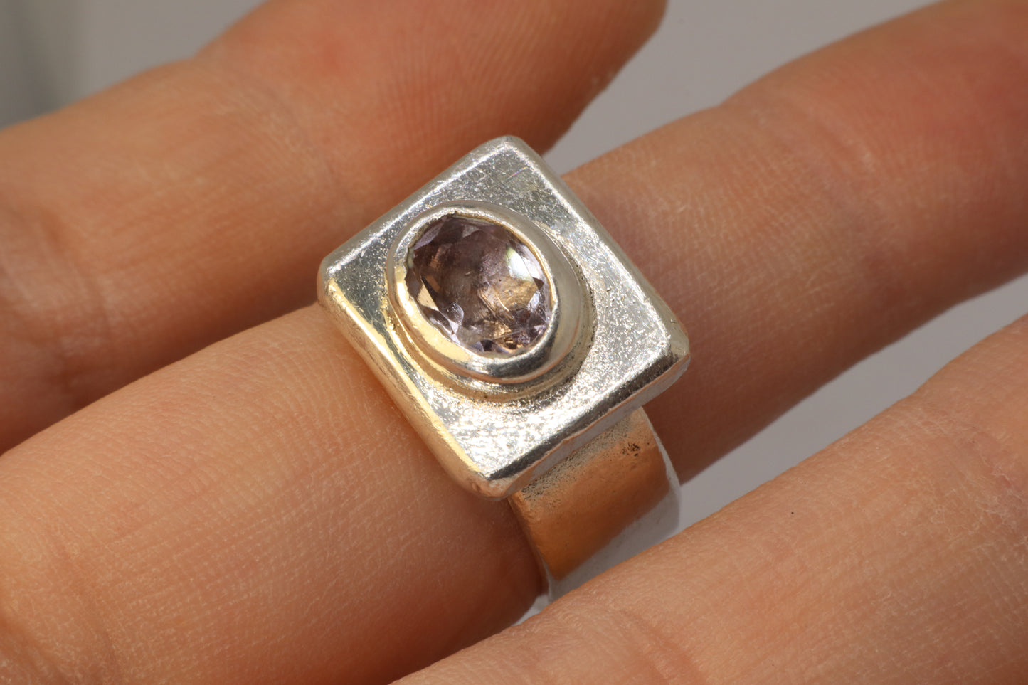Cosmic Clear Amethys Ring 9.99 Silver
