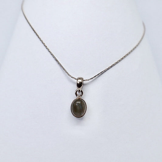 Silver Labradorite Necklace