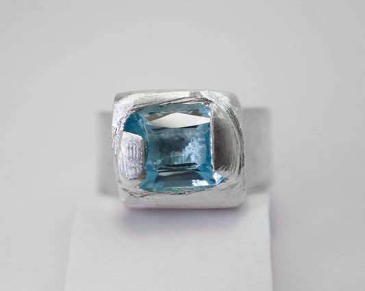 Celestial Object No. 01 – 999 Fine Silver Comet Ring with Sky Blue Topaz