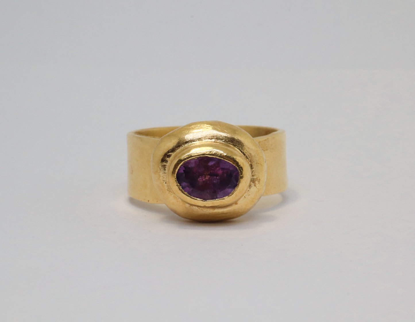 Celestial Object No. 06 – 999 24k Gold Plated Comet Ring with Amethyst
