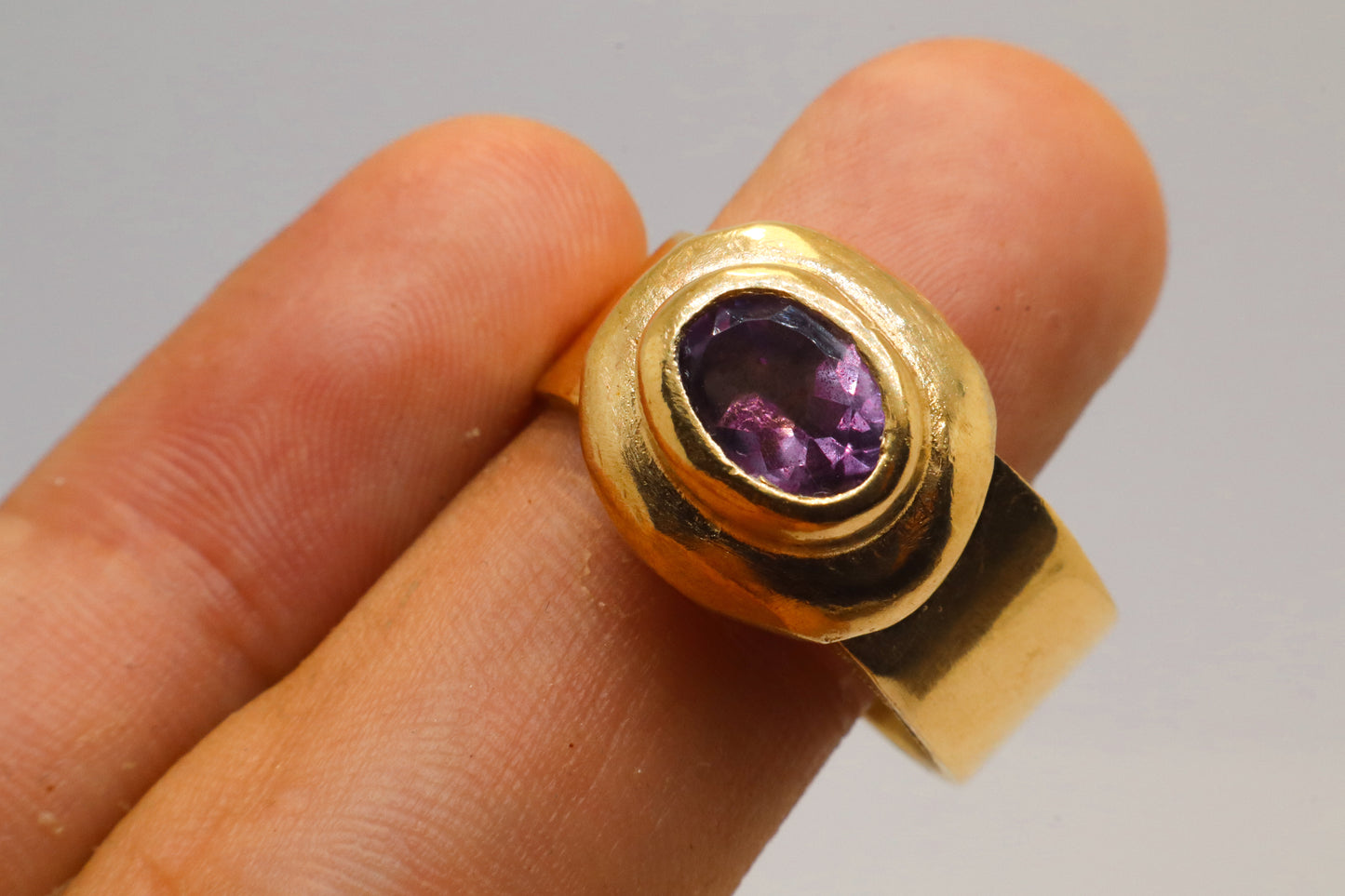 Celestial Object No. 06 – 999 24k Gold Plated Comet Ring with Amethyst