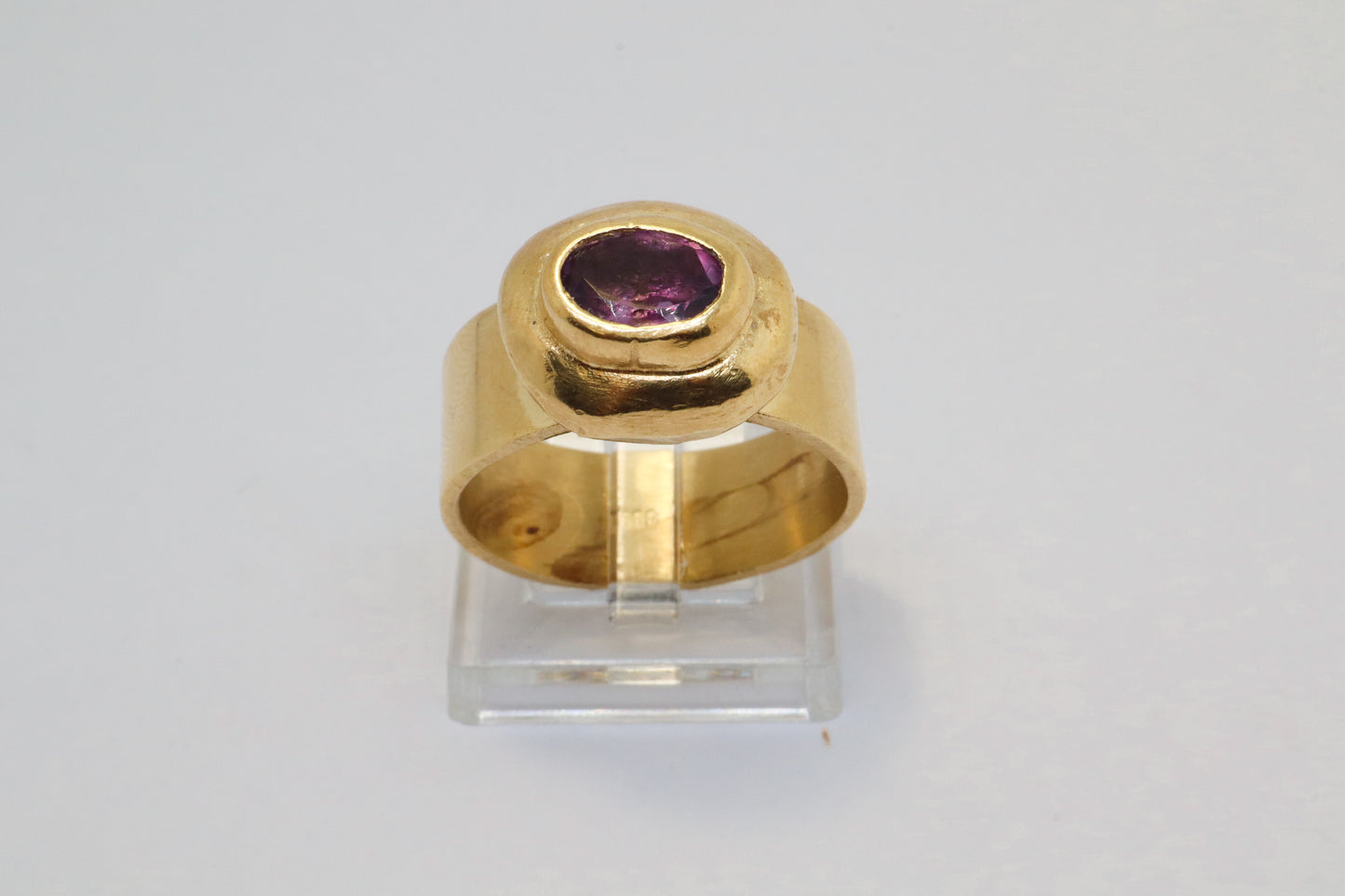 Celestial Object No. 06 – 999 24k Gold Plated Comet Ring with Amethyst