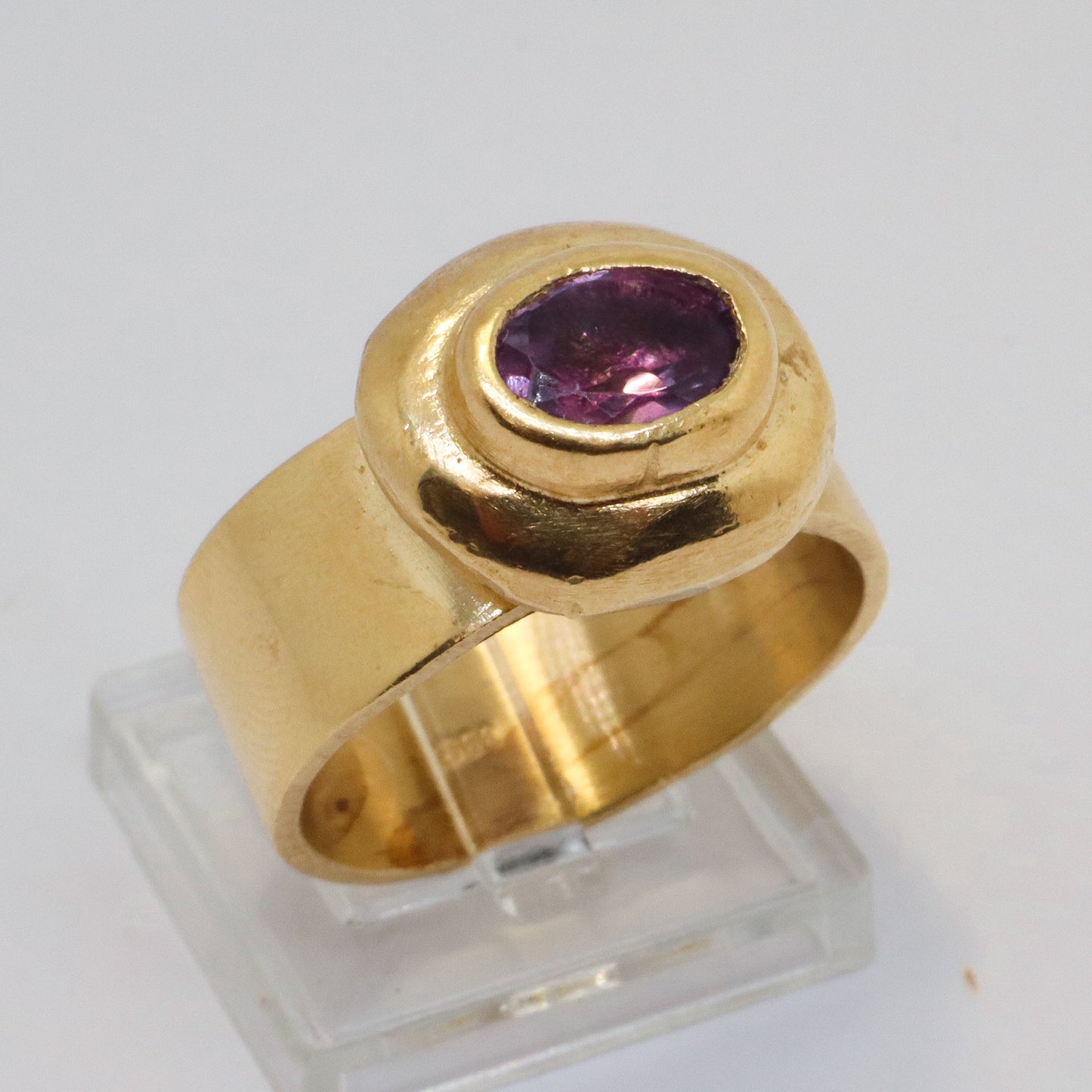 Celestial Object No. 06 – 999 24k Gold Plated Comet Ring with Amethyst