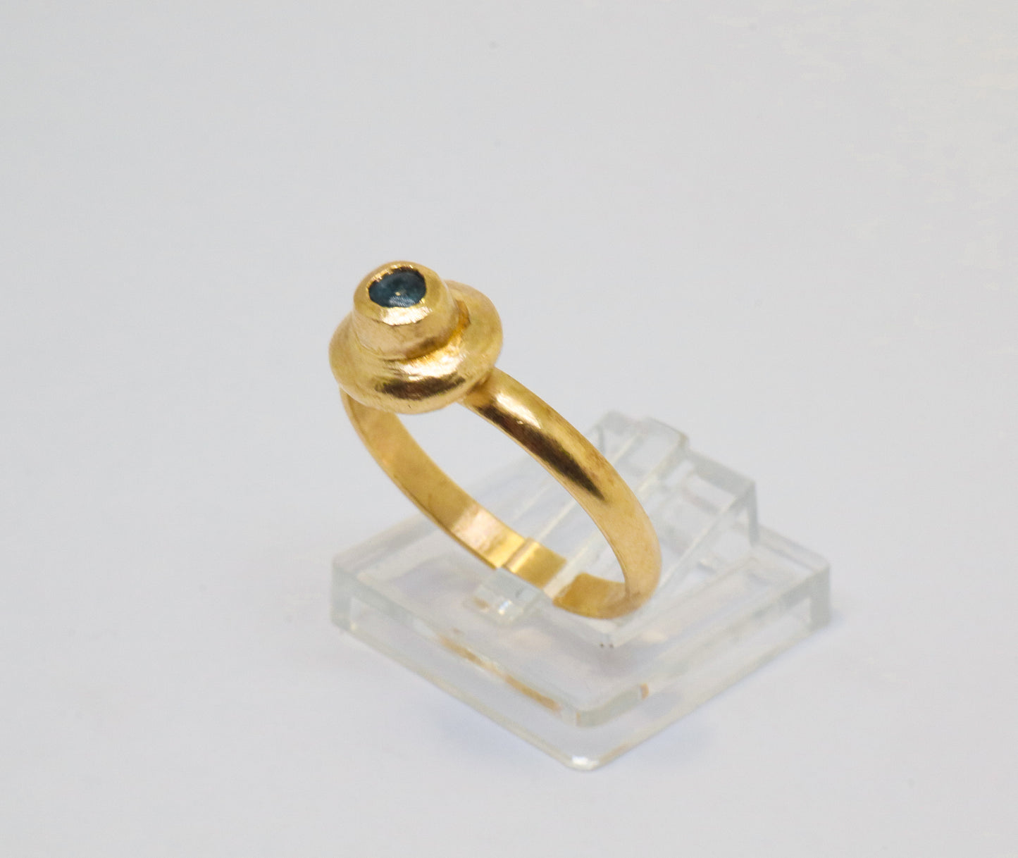 Celestial Object No. 08 – 999 24k Gold Plated Comet Ring with Aquamarine